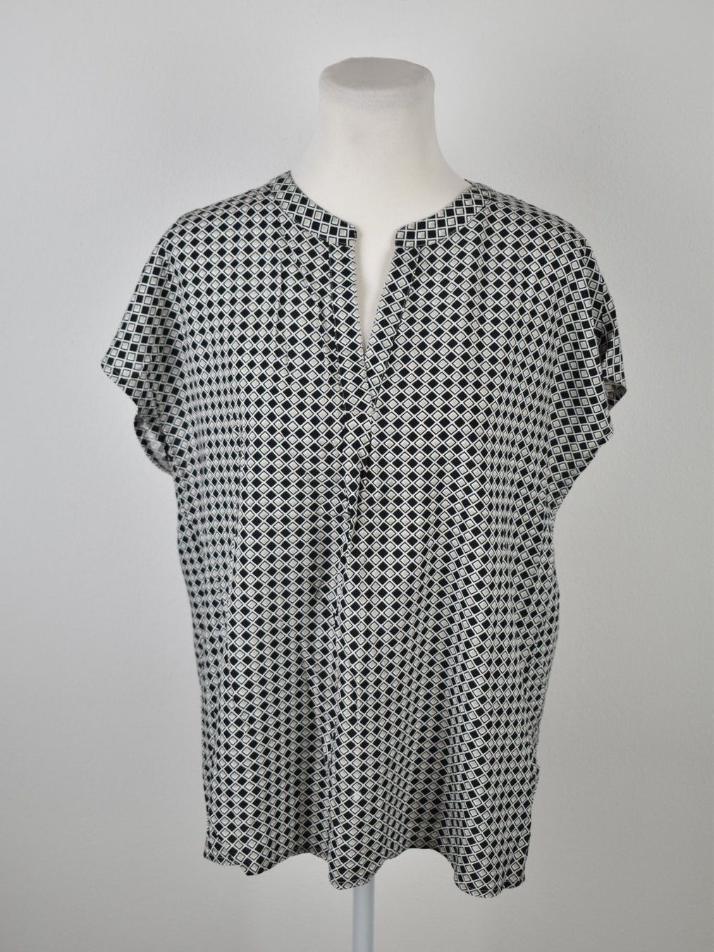 Cream Blusen: Cream Bluse Gr.38, ungetragen, 100% Viskose – Neu (gemäss Beschreibung) aus Nürensdorf von 2ND_STORY