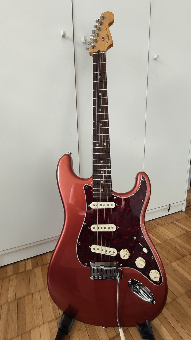 Fender Musikinstrumente: Fender Player Plus Stratocaster 2022 | Premium Mods  – Gebraucht aus Volketswil von igo_8rwm