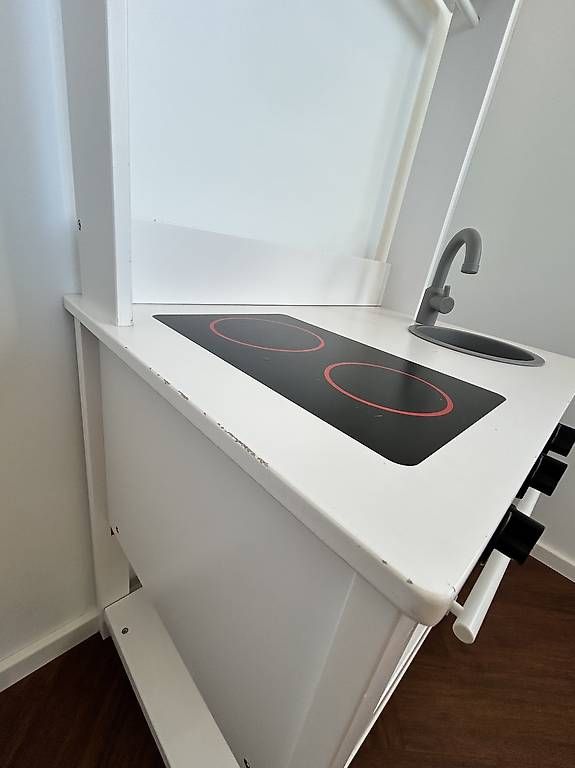 Ikea Jouets: Ikea Spisig Spielküche – D'occasion à Weggis par heifischli85 2