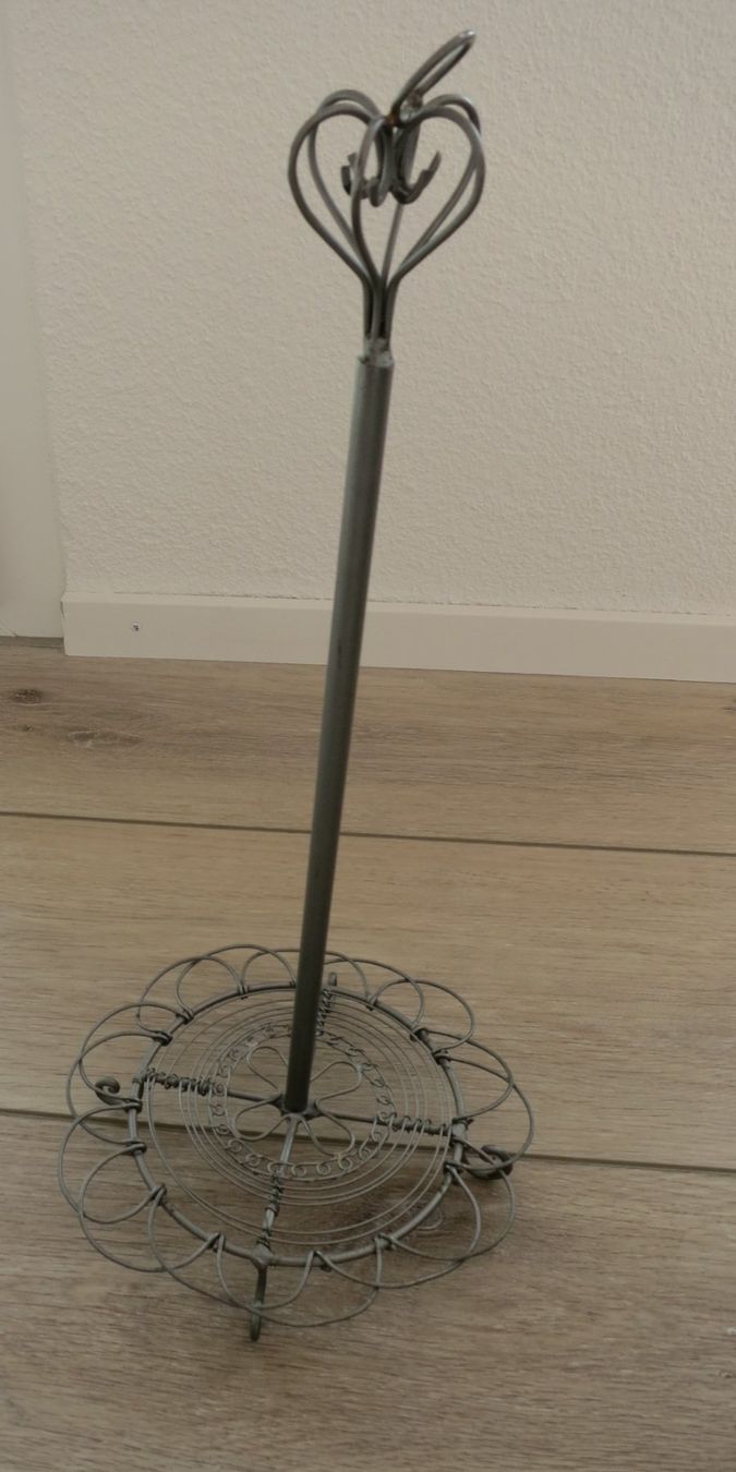 Altro in Decorazioni & Accessori: Küchenrollenhalter *DRAHT* – Usato da Olten venduto da Lilafarben