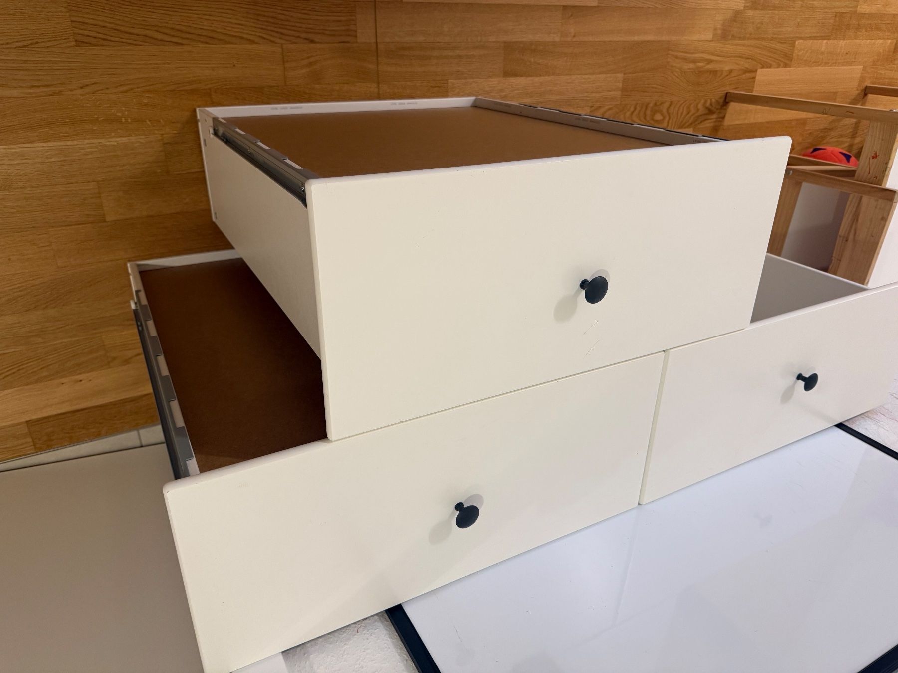 Ikea Lits: IKEA Hemnes bed – D'occasion à Liestal par fit_c65q 4