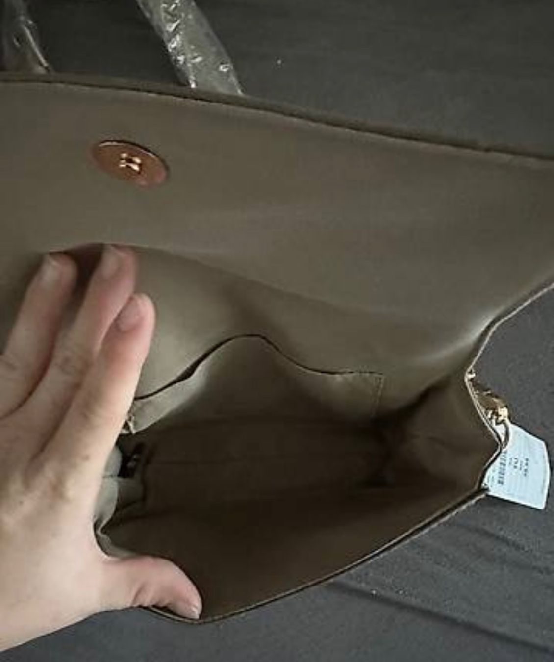 Taschen für Damen: Umhängetasche – Neu und originalverpackt aus Strengelbach von  1