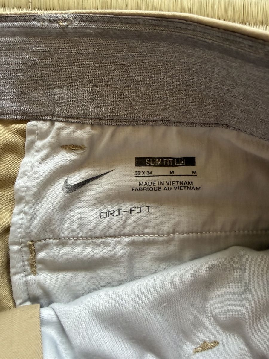 Nike Pantaloni: Pantalon Nike golf – Usato da Bottens venduto da pat_x66b 1