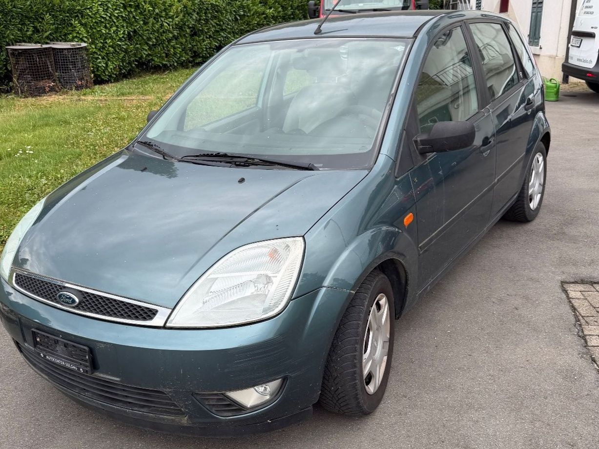 Ford Autos: Ford Fiesta 1.4 16 V – D'occasion à Ebikon par Berku