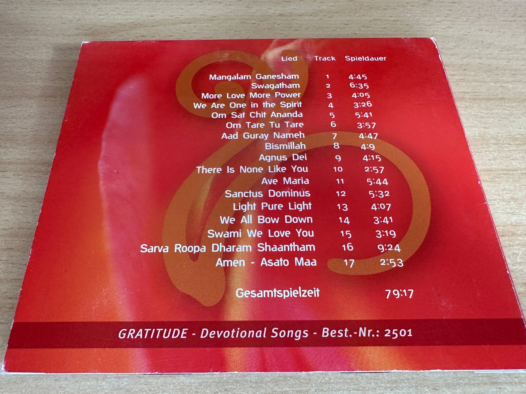 CD: Various – Gratitude (Devotional Songs) – Usato da Rikon im Tösstal venduto da Alpenmutz 1