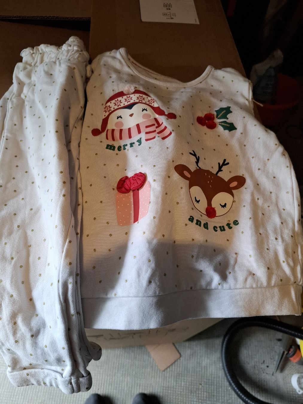 Lotti & Set di vestiti: ensemble habits noel taille 12 a 18mois – Nuovo (secondo la descrizione) da Morges venduto da pat_6kvt