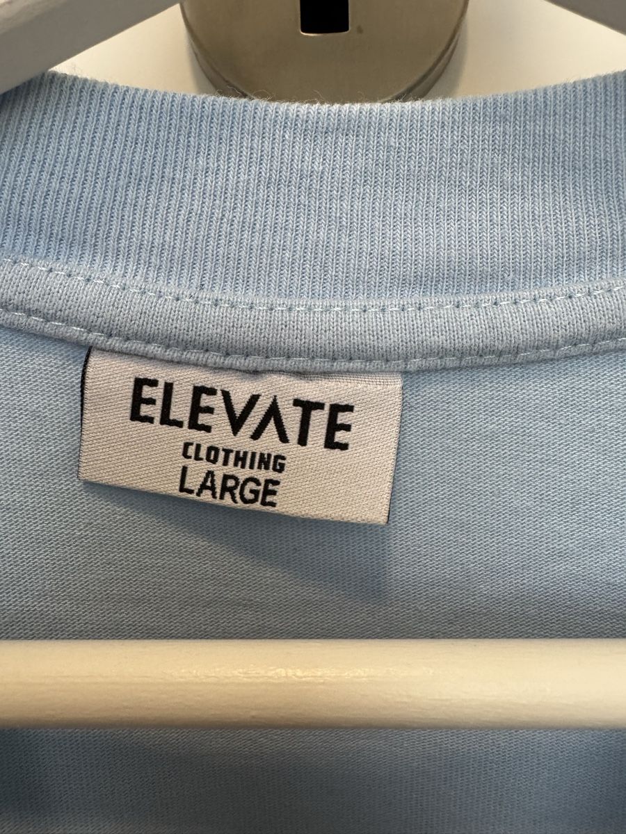T-Shirts: Elevate Clothing T-Shirt blau, L – Neu (gemäss Beschreibung) aus Maisprach von jokoundklaas 2