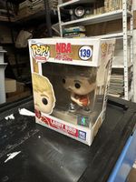 Figurine pop