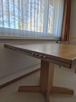 Origineller Tisch, Unikat, aus Quadrat wird rund