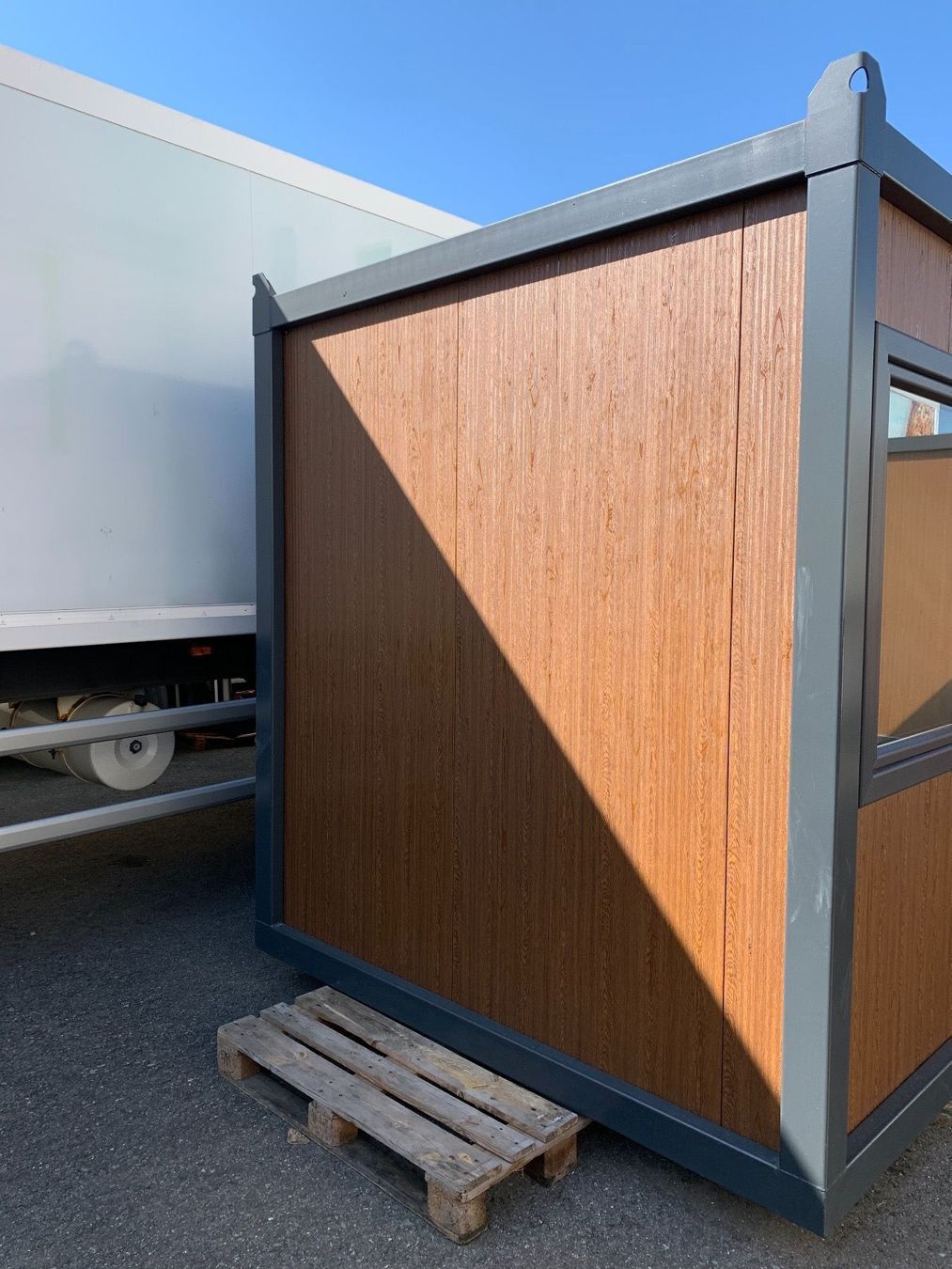 Contenitori edile: Baucontainer / Bürocontainer / Hofladen 3m – Nuovo (secondo la descrizione) da Oftringen venduto da Britta 1