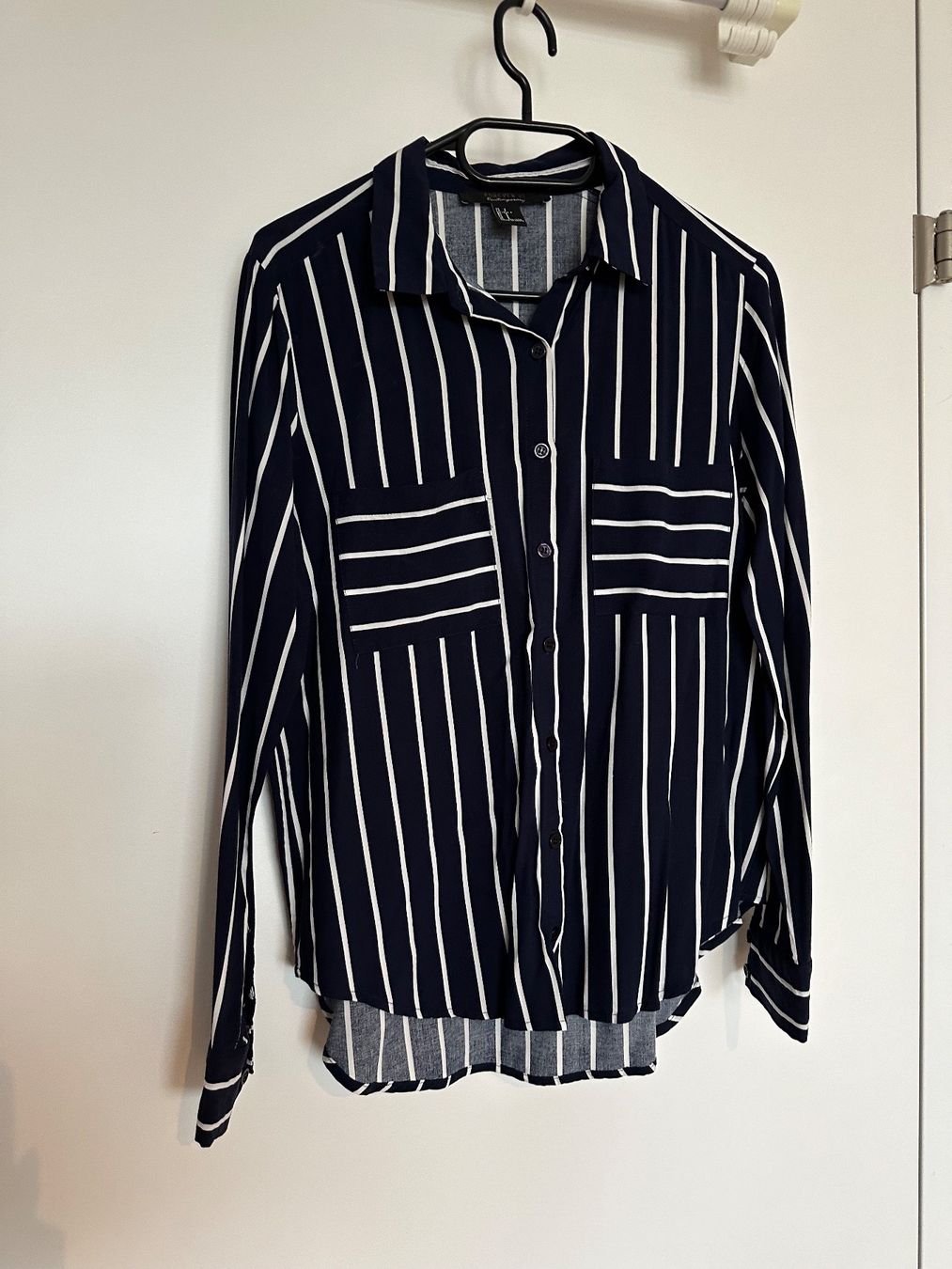 Camicette: Forever 21 Bluse gestreift - dunkelblau S - NEU! – Nuovo (secondo la descrizione) da Pfäffikon SZ venduto da ansyyy