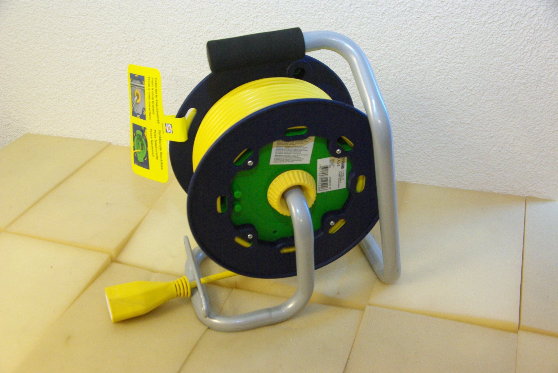 Cavi: Kabeltrommel mit 15m Kabel, gelb – Nuovo e nell'imballaggio originale da Herisau venduto da Cevianer1844 6