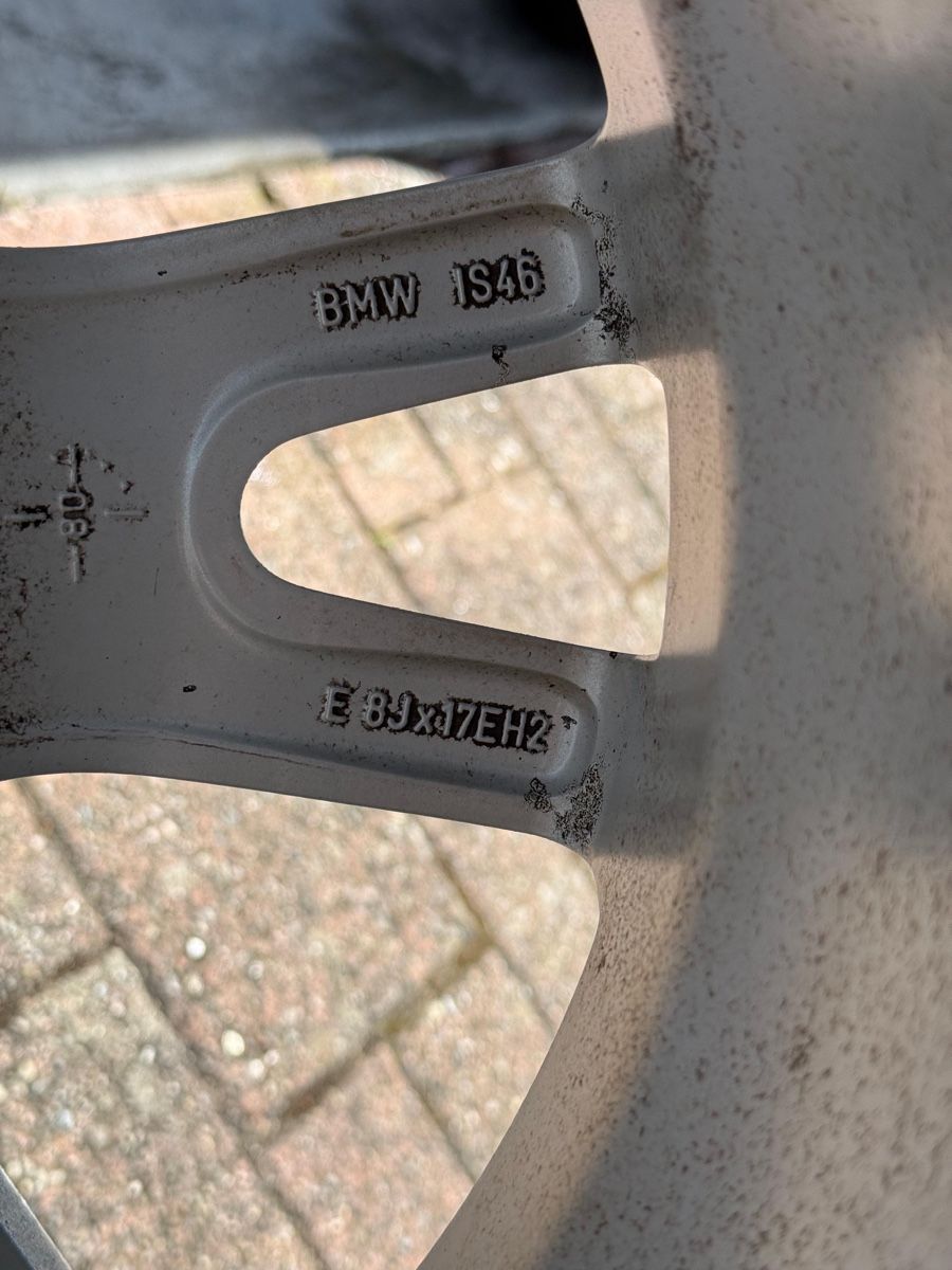 Pneus & Kompletträder: Roues complètes 4 saison BMW 5x120 – Gebraucht aus Biel/Bienne von Gualtieri_10 5