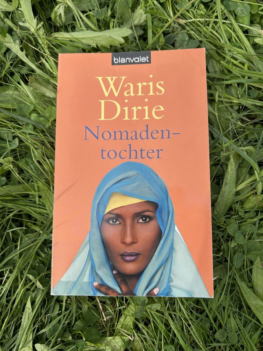 Libri: Waris dirie, nomadentochter – Usato da Zürich venduto da fla_qd7x