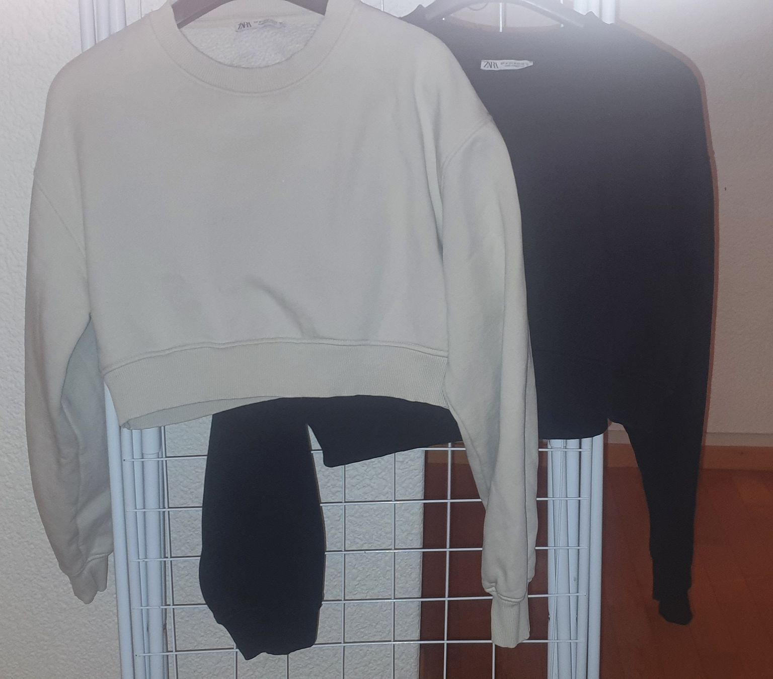 Zara Maglioni & Felpe: Zara Pullover, 2xM, Bauchfrei, Pull court, Crop top sweater – Usato da Zollikerberg venduto da Nice_Name 1