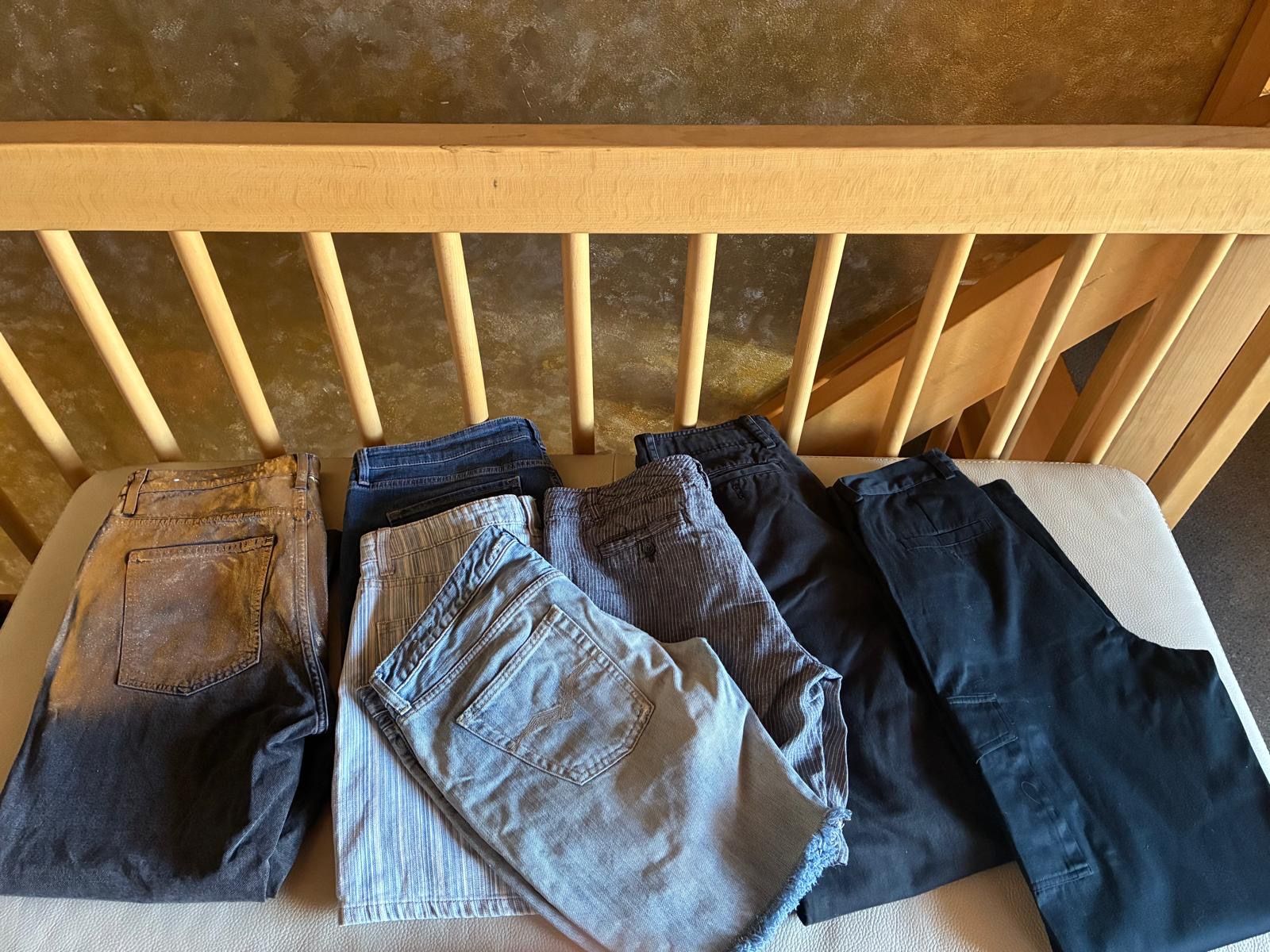 Lotti di vestiti: PACKET 8 PIECES – Usato da Rümlang venduto da har_z6qv