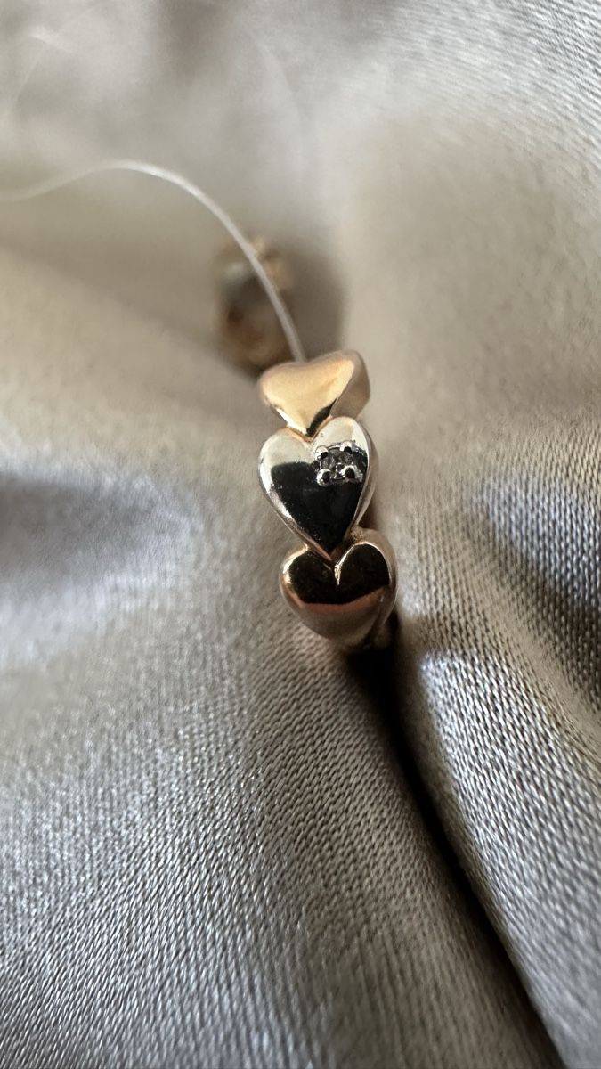 Ohrringe & -stecker: Heart-Shaped Two-Tone child Earrings – Neu und originalverpackt aus Troinex von AnnaAbanin 2