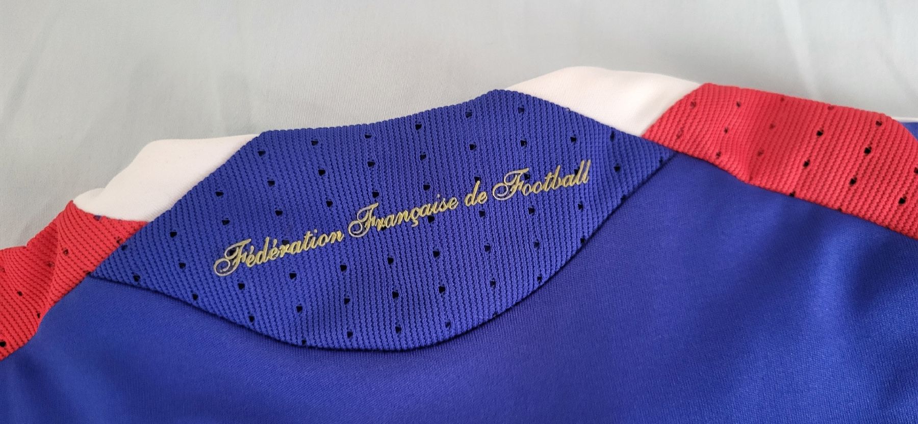 Adidas T-shirt: france football – Usato da Camignolo venduto da Hakunamat5 2