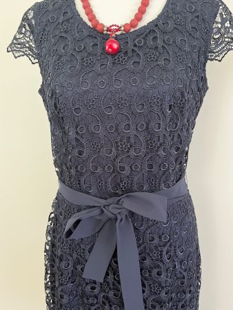 S. OLIVER BLACK LABEL SPITZENKLEID