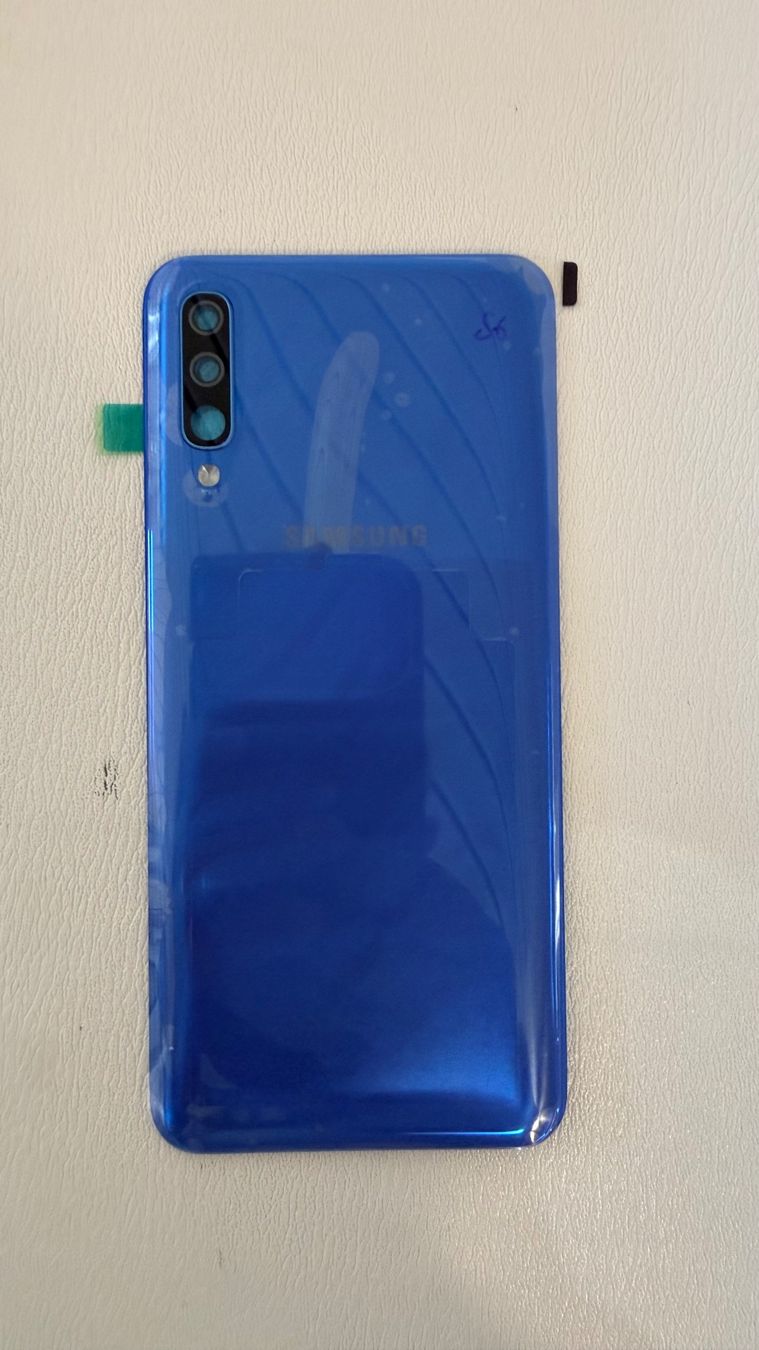 Samsung Cover & Protezioni schermo: Original Samsung A50 SM-505F Backover Blau – Nuovo e nell'imballaggio originale da Birmensdorf ZH venduto da aleforyou1982