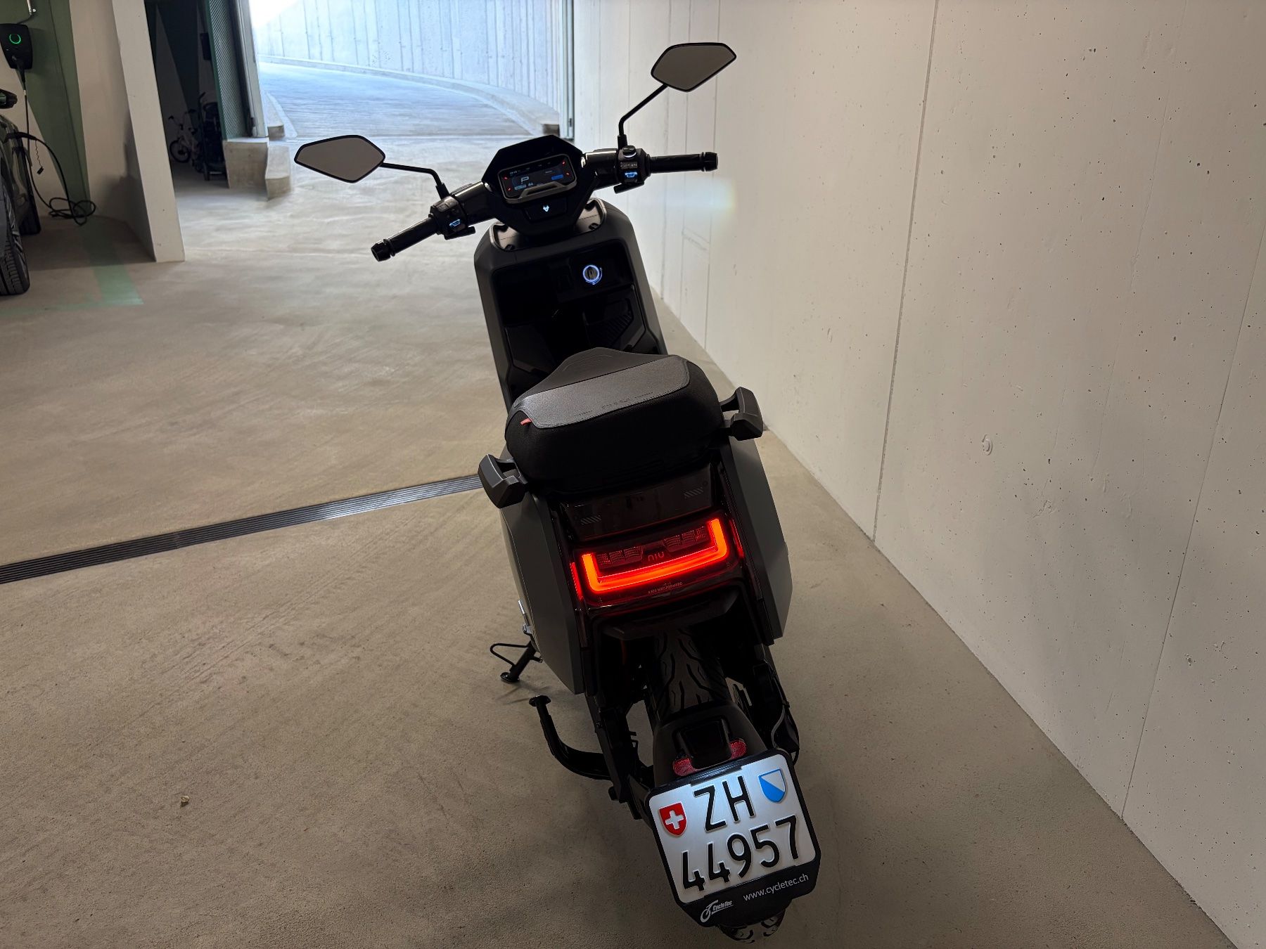 Scooter: Mega Angebot - Niu NQiX 500 – Usato da Fehraltorf venduto da jnhagmann 3