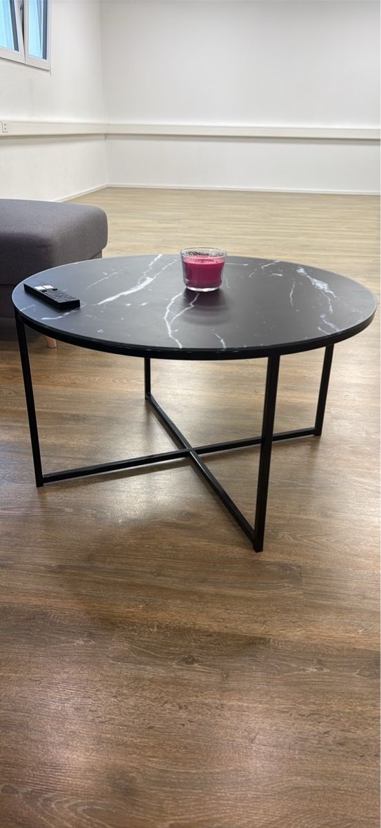 Tische: Tisch – Gebraucht aus Oftringen von isa_sj5w