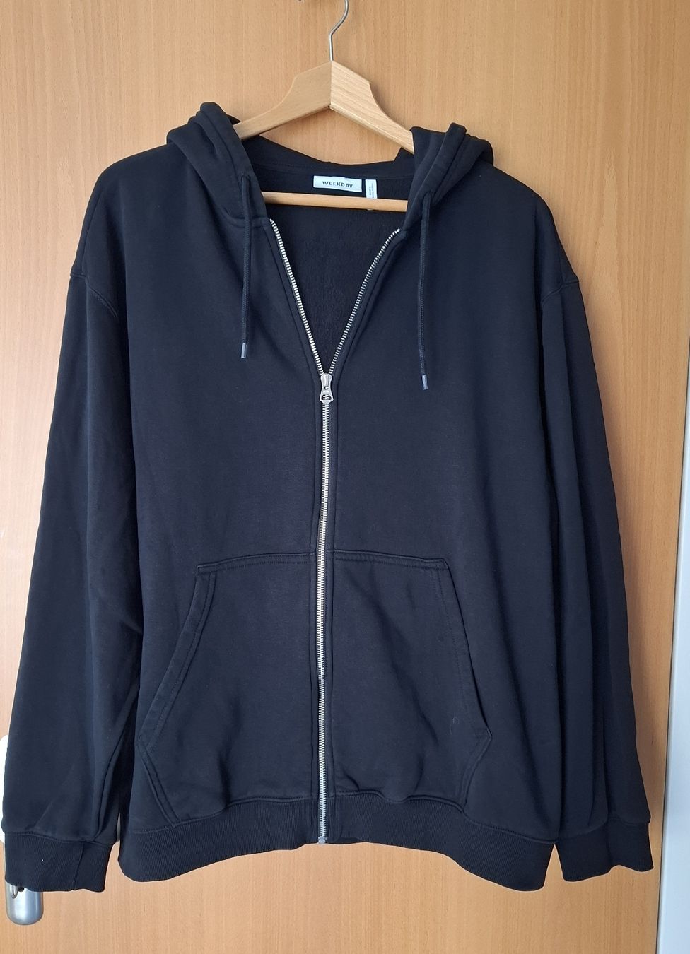 Weekday Giacche: Kapuzenjacke Weekday – Usato da Balzers venduto da mackfose 1