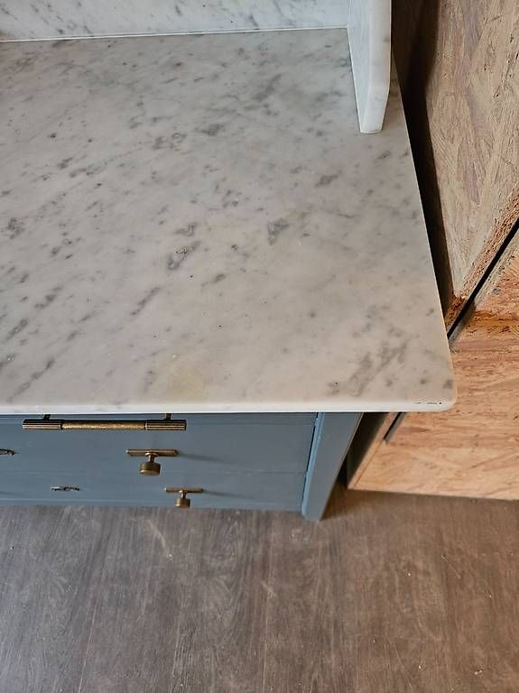 Commodes: Neu restaurierte Kommode mit Marmor – D'occasion à Buttisholz par yvo_mpn5 2
