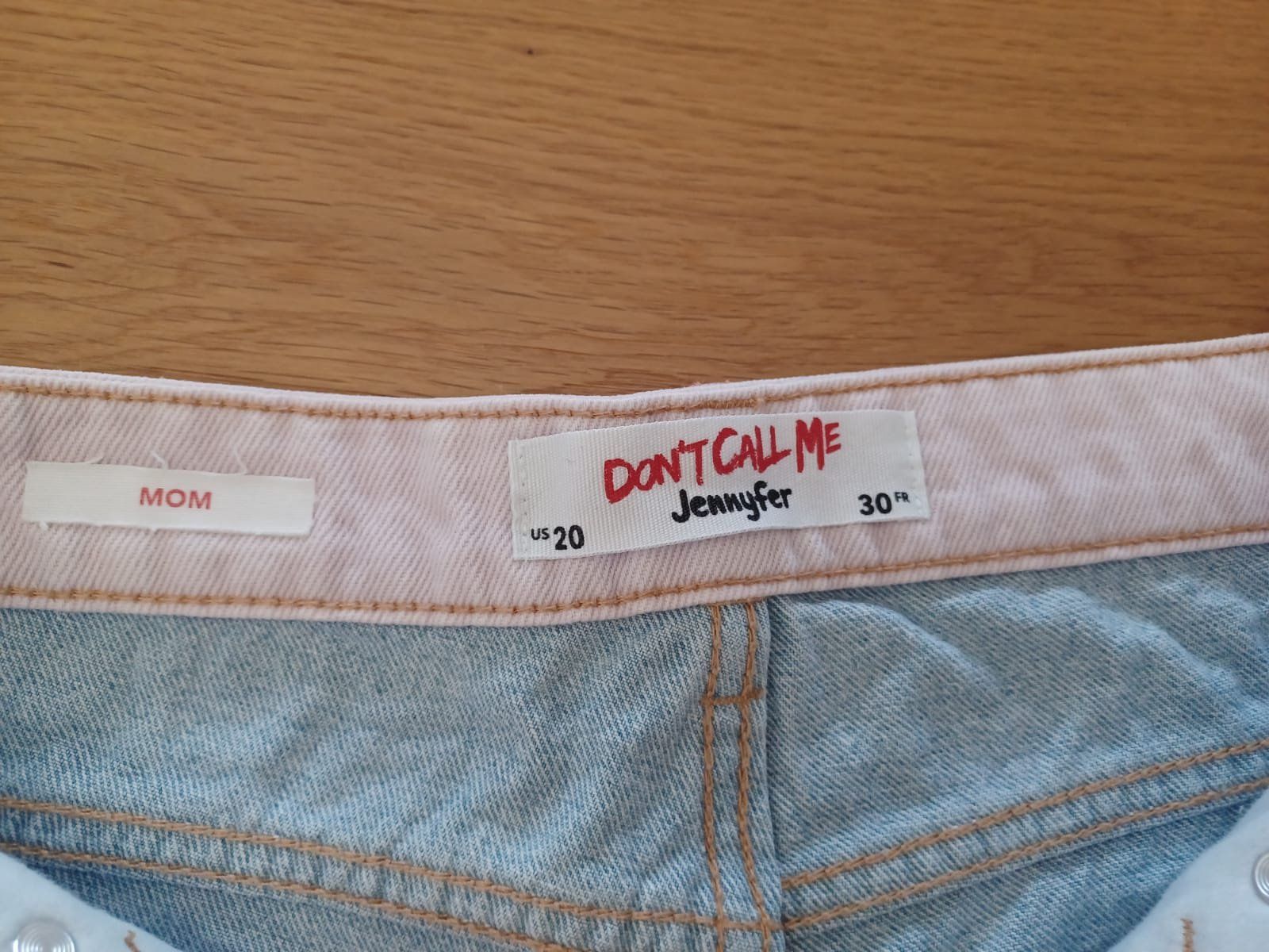 Pantaloni: Short en jean bicolore taille 30 – Nuovo (secondo la descrizione) da Courroux venduto da Belleange 1