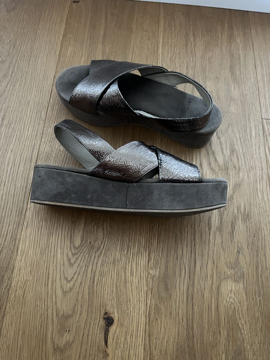 Scarpe da donna: Chaussures sandales bronze – Usato da St. Prex venduto da Nikolletta 2