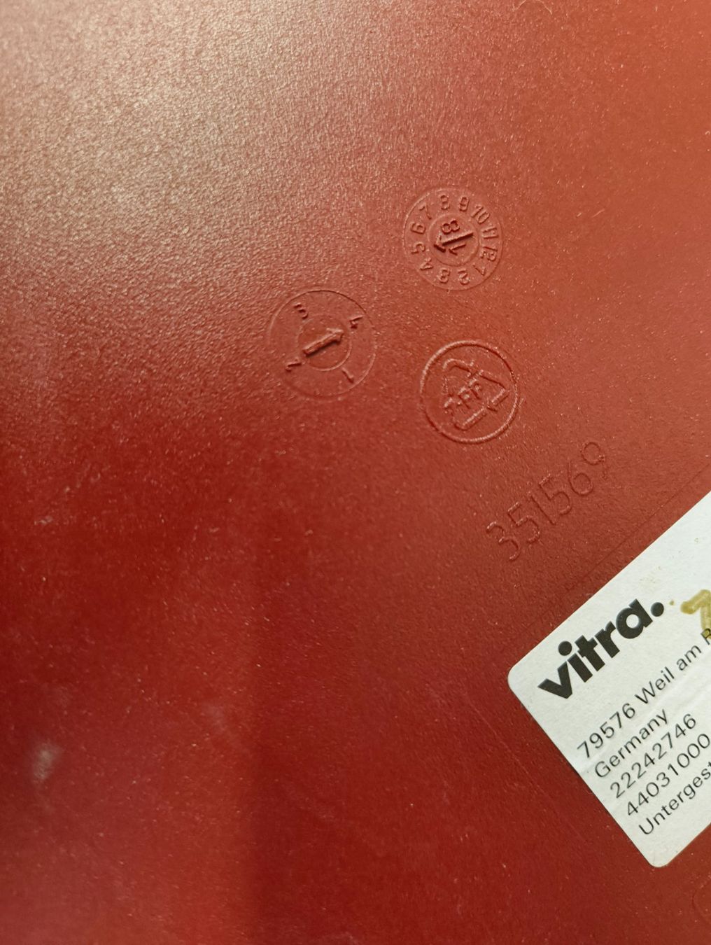 Vitra Sedie: Original Eames Sidechair von Vitra Dunkelrot? DSR - Eifel – Usato da Zürich venduto da vintage_design_sale 5