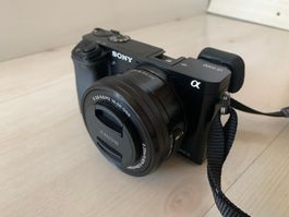Sony Alpha 6000 Kit (16-50mm) • Nur 2'301 Auslösungen