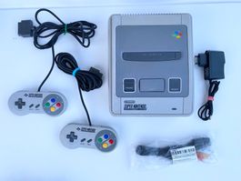 Super Nintendo SNES PAL Konsole + 2 Controller + Kabel