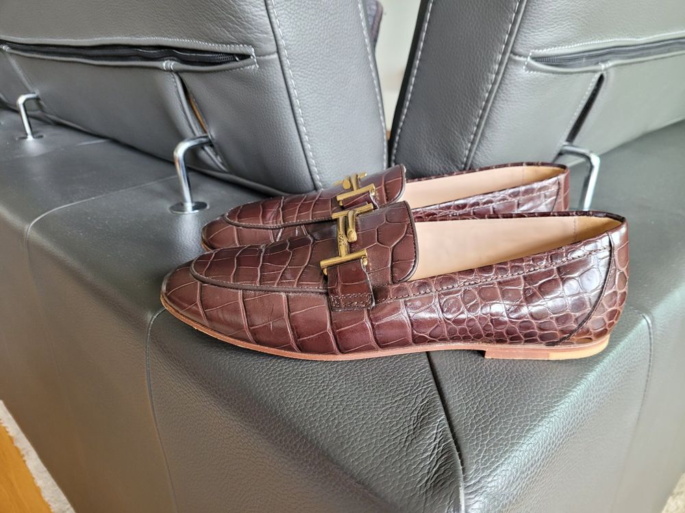 CHAUSSURES NEUVES ARTIKA modèle Code noires taille 39 (pa
