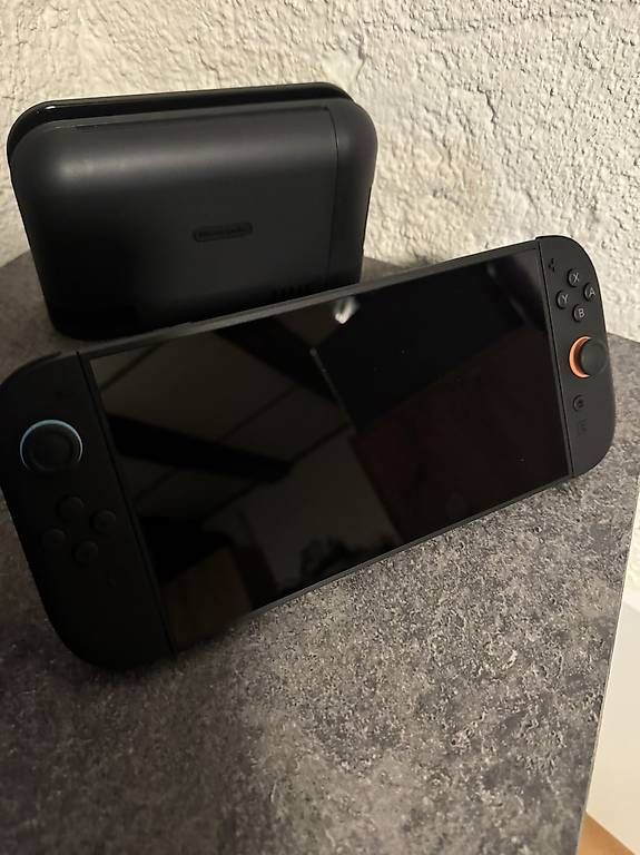 Nintendo Console: Nintendo Switch 2 comme neuve avec boîte complète – Usato da Bevaix venduto da mic_rdc7