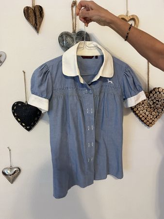 Review Bluse, hellblau mit weissem Kragen, Grösse S /xs