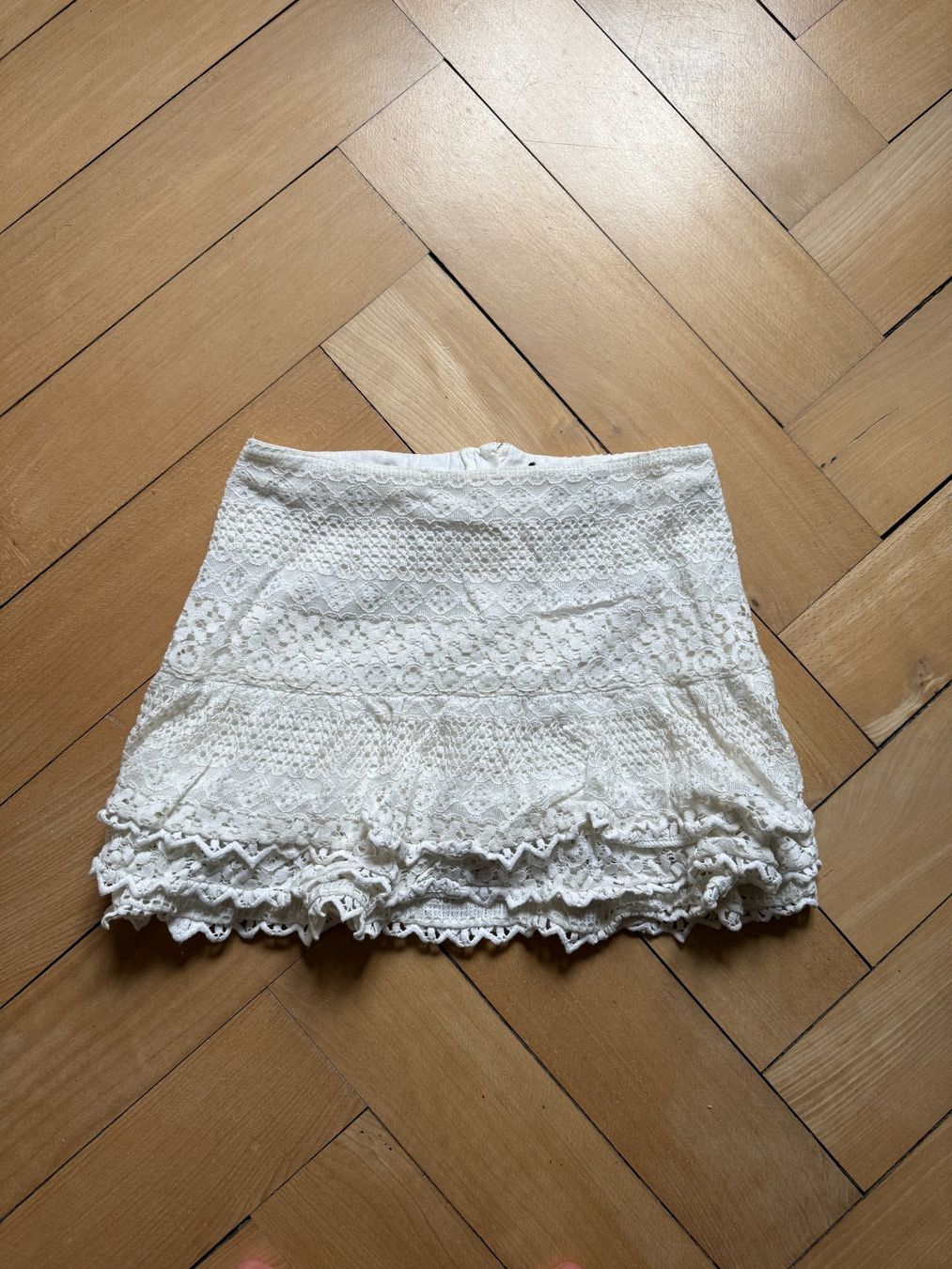 Jupes: Shabby Chic Spitzenrock weiss S – D'occasion à Zürich par Diazaio