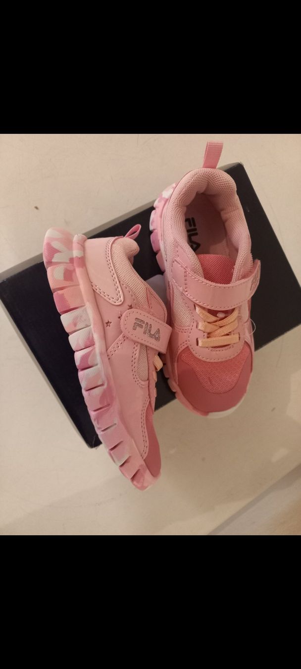Fila Scarpe per ragazze: Schuhe – Nuovo e nell'imballaggio originale da Basel venduto da zaa_7ft5 1