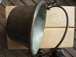 KUPFERKESSEL ZUM AUFHÄNGEN.  ANTIK. H 14X25 B. CA. 2000GRAMM