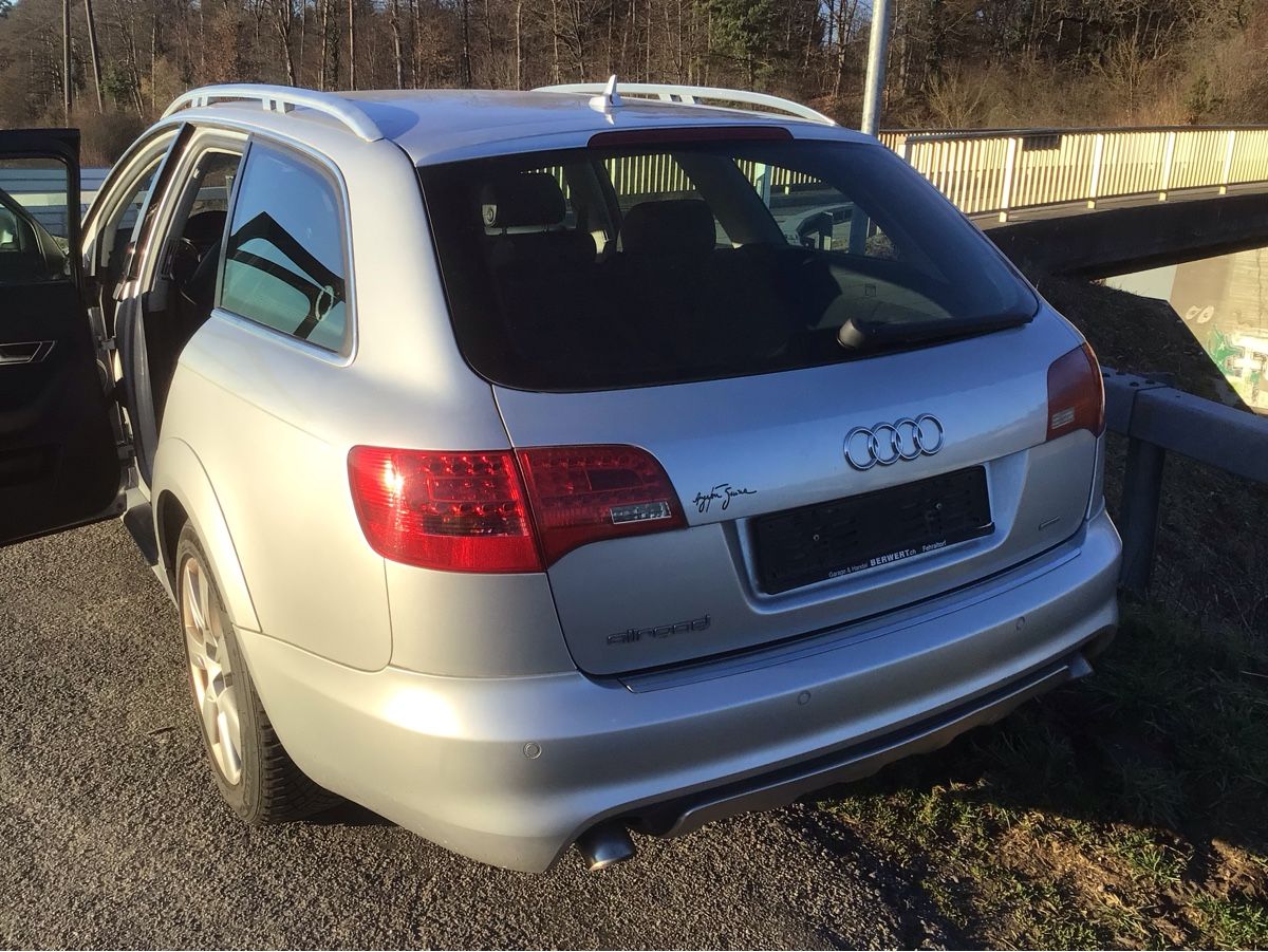 Audi Automobili: Audi – Usato da Nänikon venduto da Tyrrell015 8