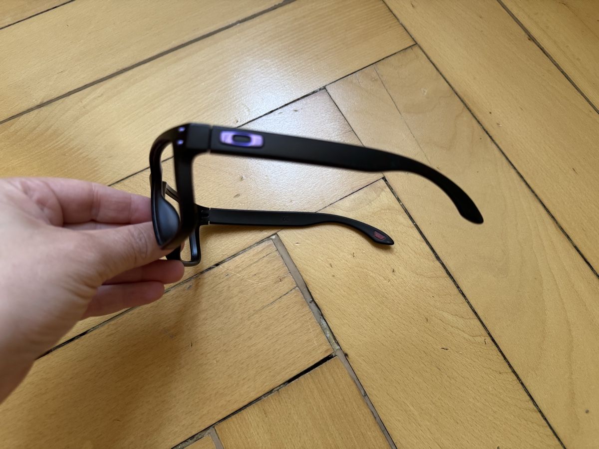 Oakley Brillen & Gläser: Oakley Holbrook NUR GESTELL – Defekt aus Zürich von misscheeky 1