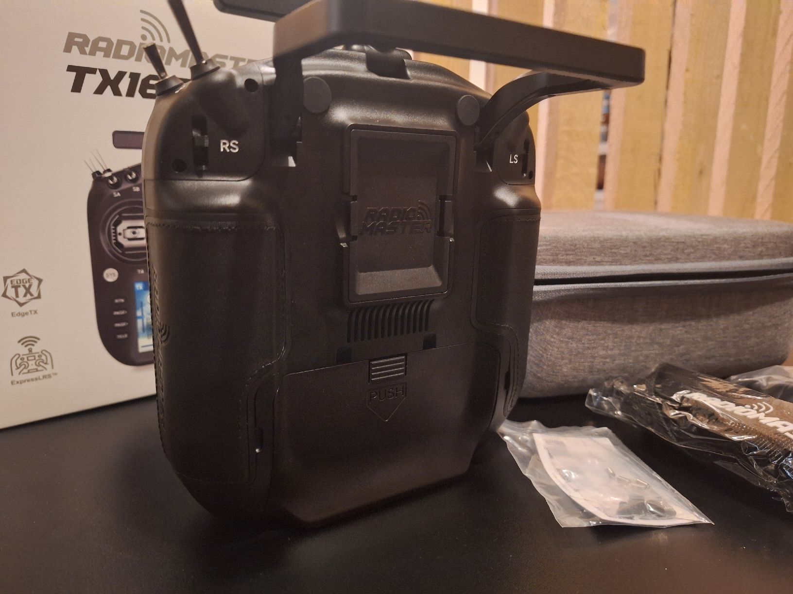 Radiomaster Commande à distance: Radiomaster TX16S MK3 MAX avec mallette et accessoires – Neuf (Voir description) à Missy par Heli1565 2
