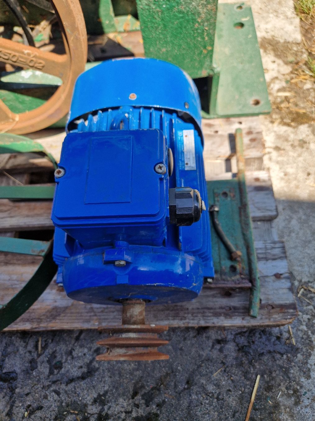 Tutte le macchine: Schaufelrührwerk – Difettoso da Ruswil venduto da Schnouzboudi 4