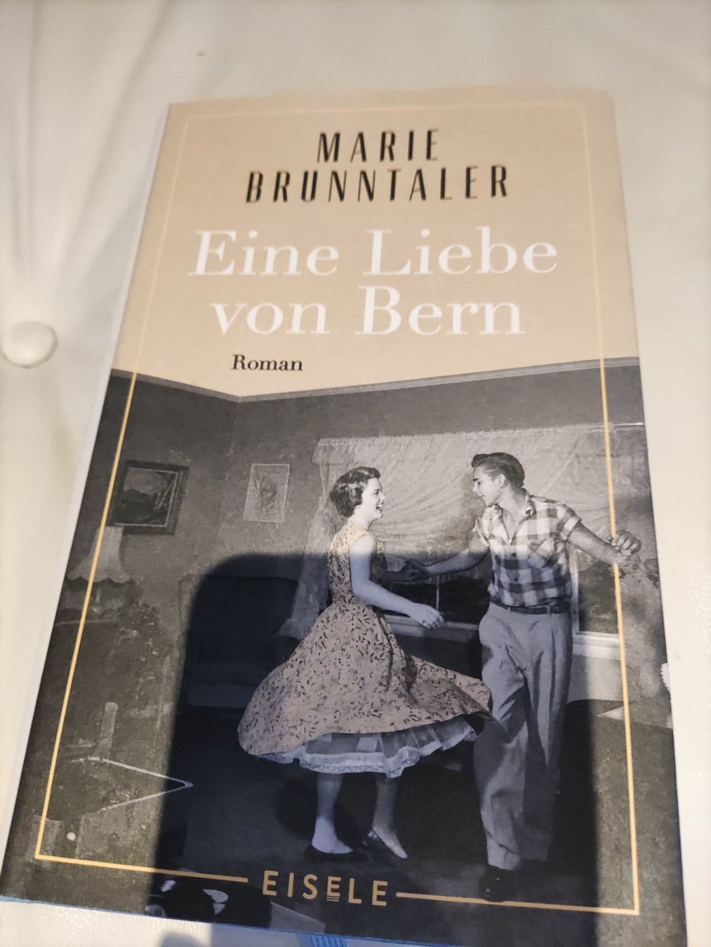 Libri: Eine Liebe von Bern - Marie Brunnthaler – Usato da Solothurn venduto da Csw1