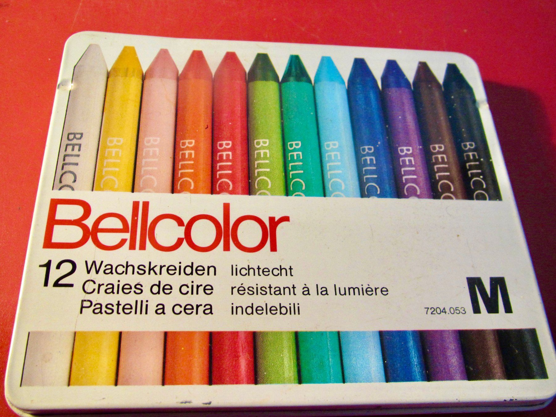 Caran D'Ache Matite, matite colorate & gessi: CRAYON CARAN  D 'ACHE  BELLCOLOR – Usato da Murten venduto da Selliot 1