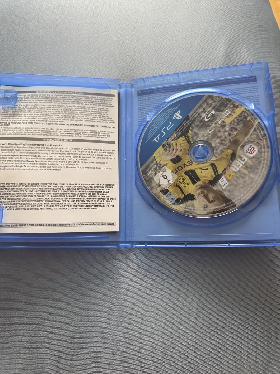 Sony Giochi: FIFA 17 PS4 Spiel guter Zustand – Usato da Kriens venduto da Pasci_26 1