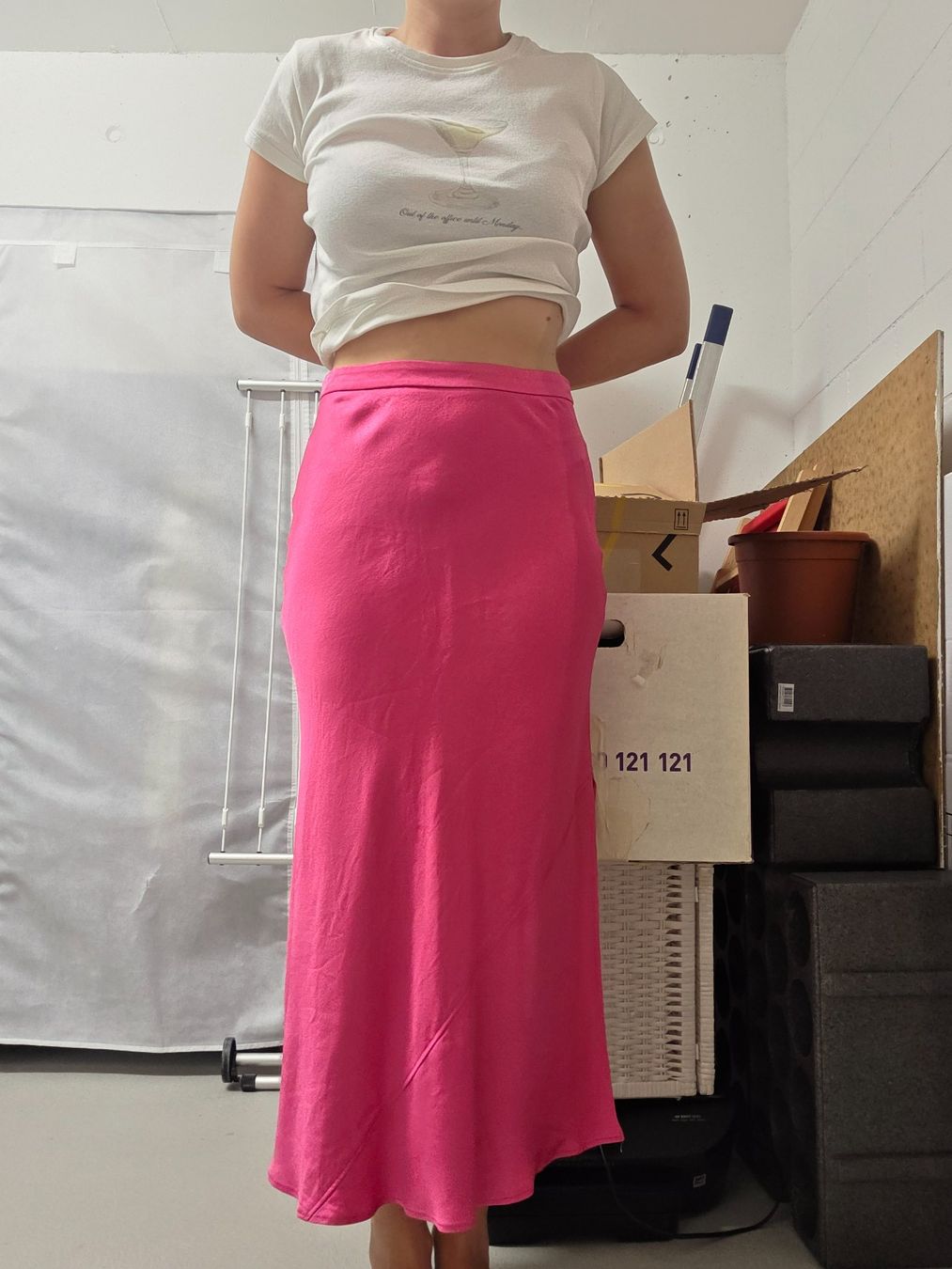 Hugo Boss Röcke: Pinker Hugo Boss Rock Satin Style – Gebraucht aus Rüfenacht BE von Biancaro 4