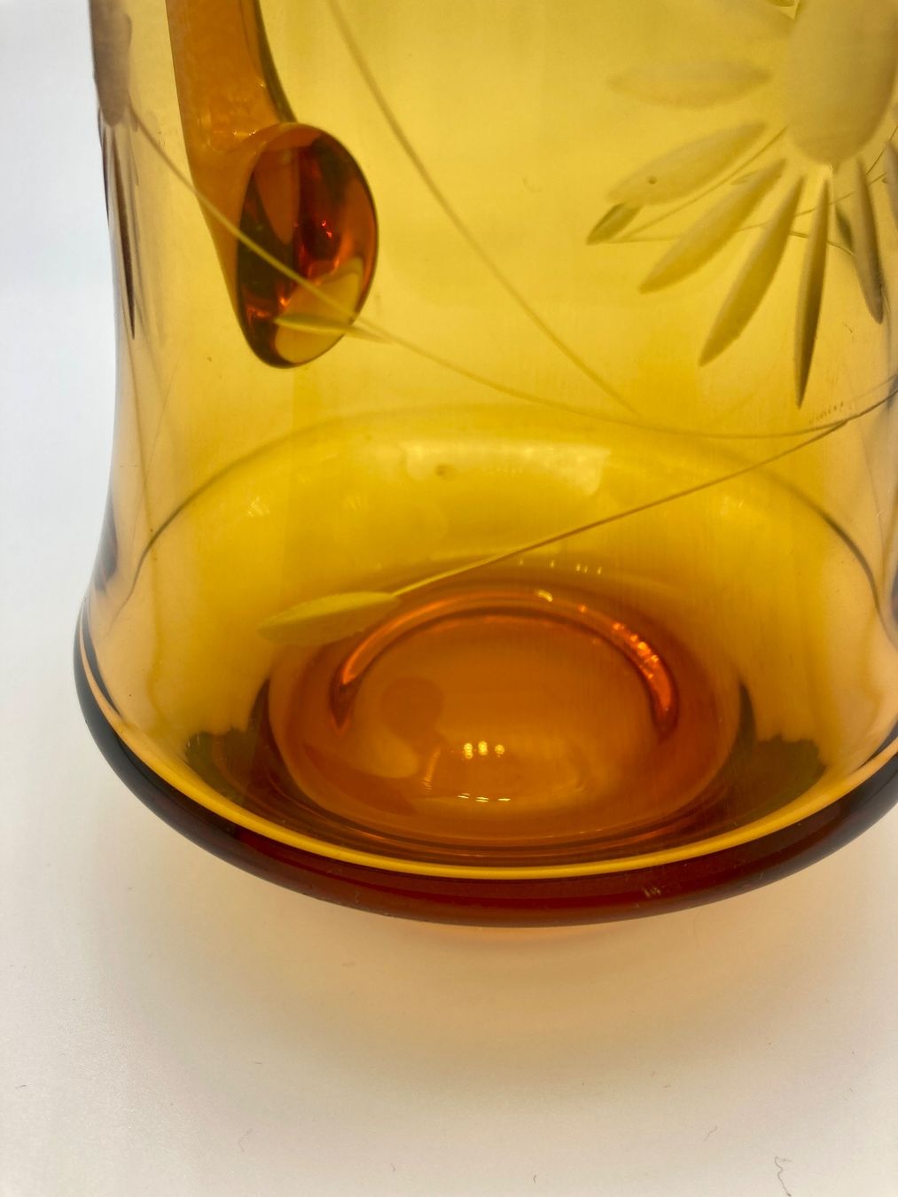 Karaffen: Vintage bernsteinfarbenes Glas Krug – Gebraucht aus Wädenswil von krisztiname 6