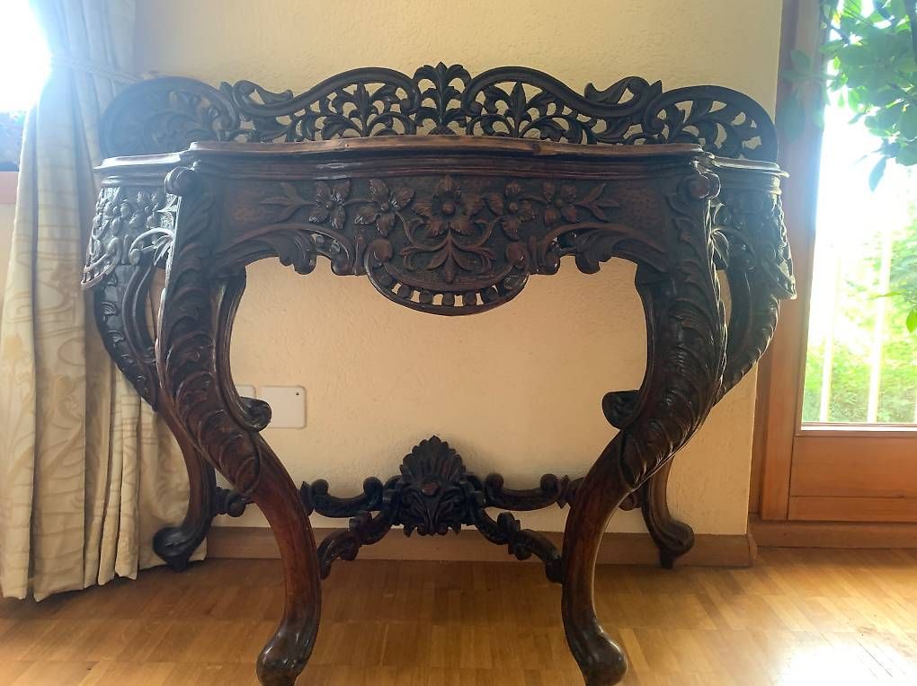 Tables: Indische Flurtisch – D'occasion à Wallisellen par mar_259j