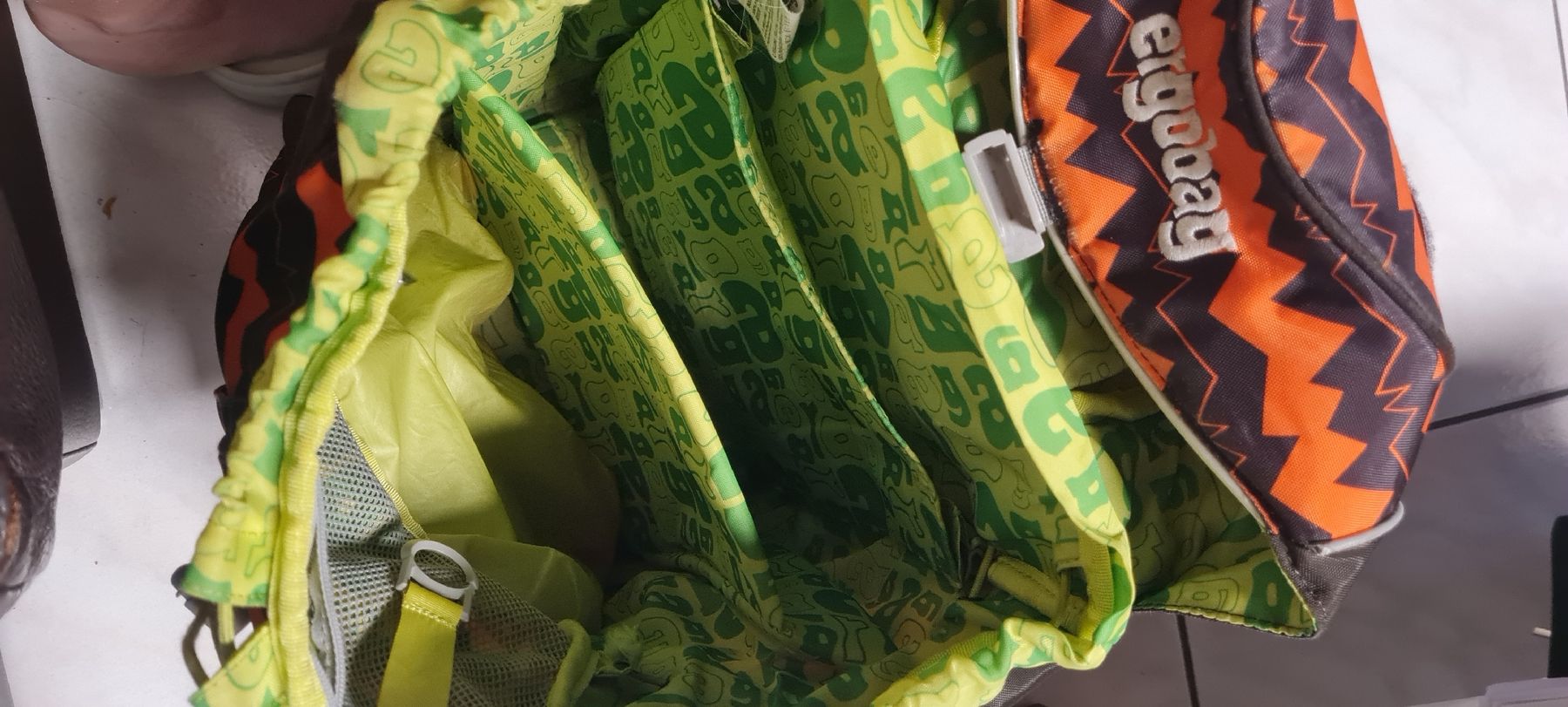 Ergobag Rucksäcke: Ergobag Rucksack Kinder Schule orange schwarz Grösse M – Gebraucht aus Turtmann von jspitjuka 1